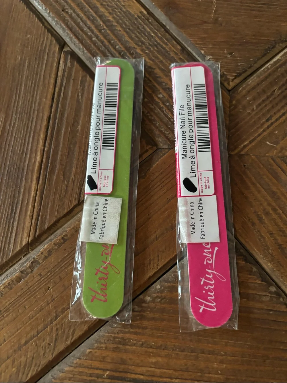 Nail files (emery boards)